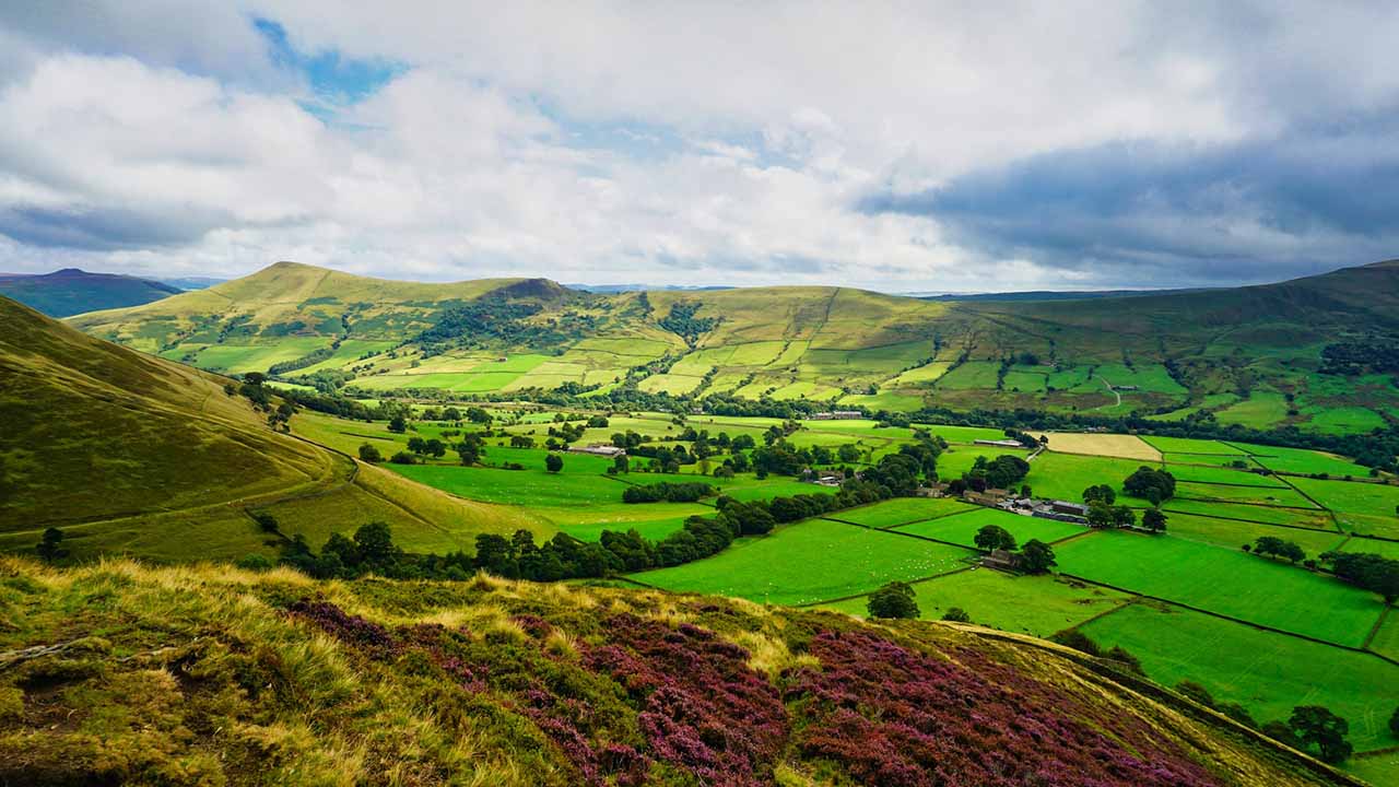 Wild Camping Peak District - Places To Visit - Camping Nerd