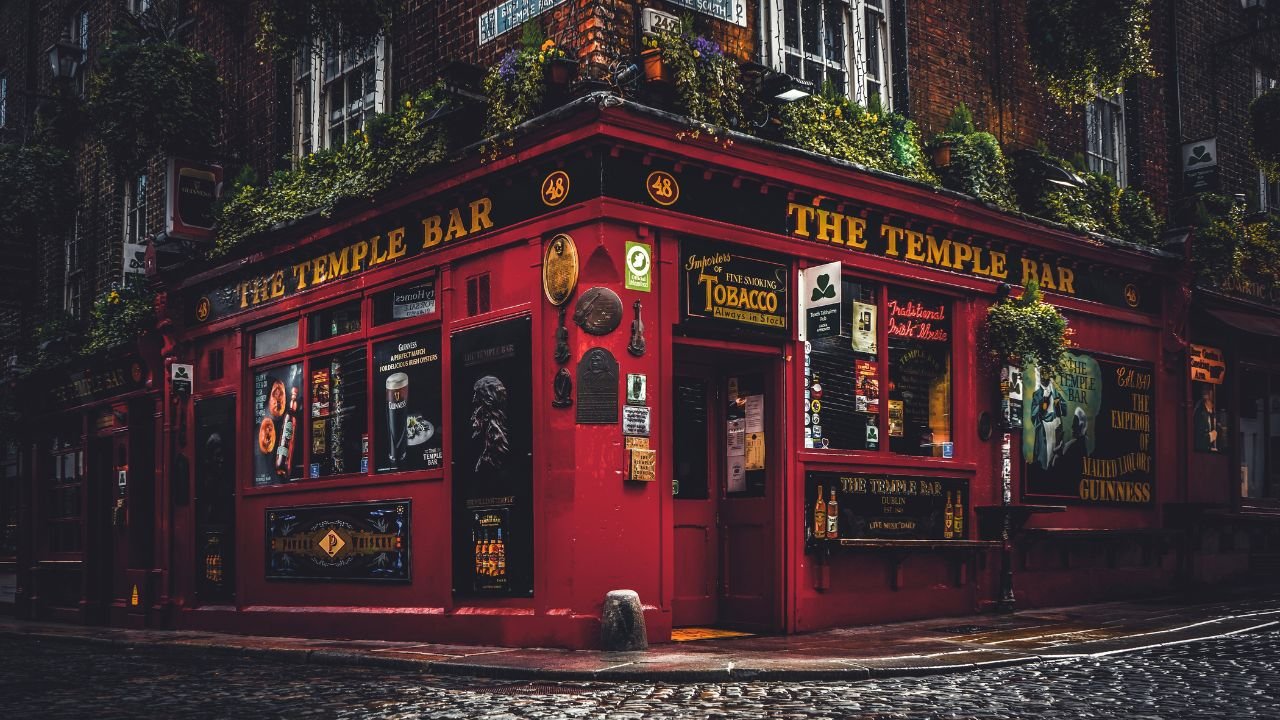 UK Pub Stopovers