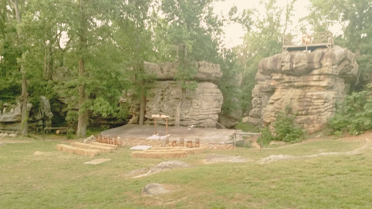 Horse Pens 40, Alabama